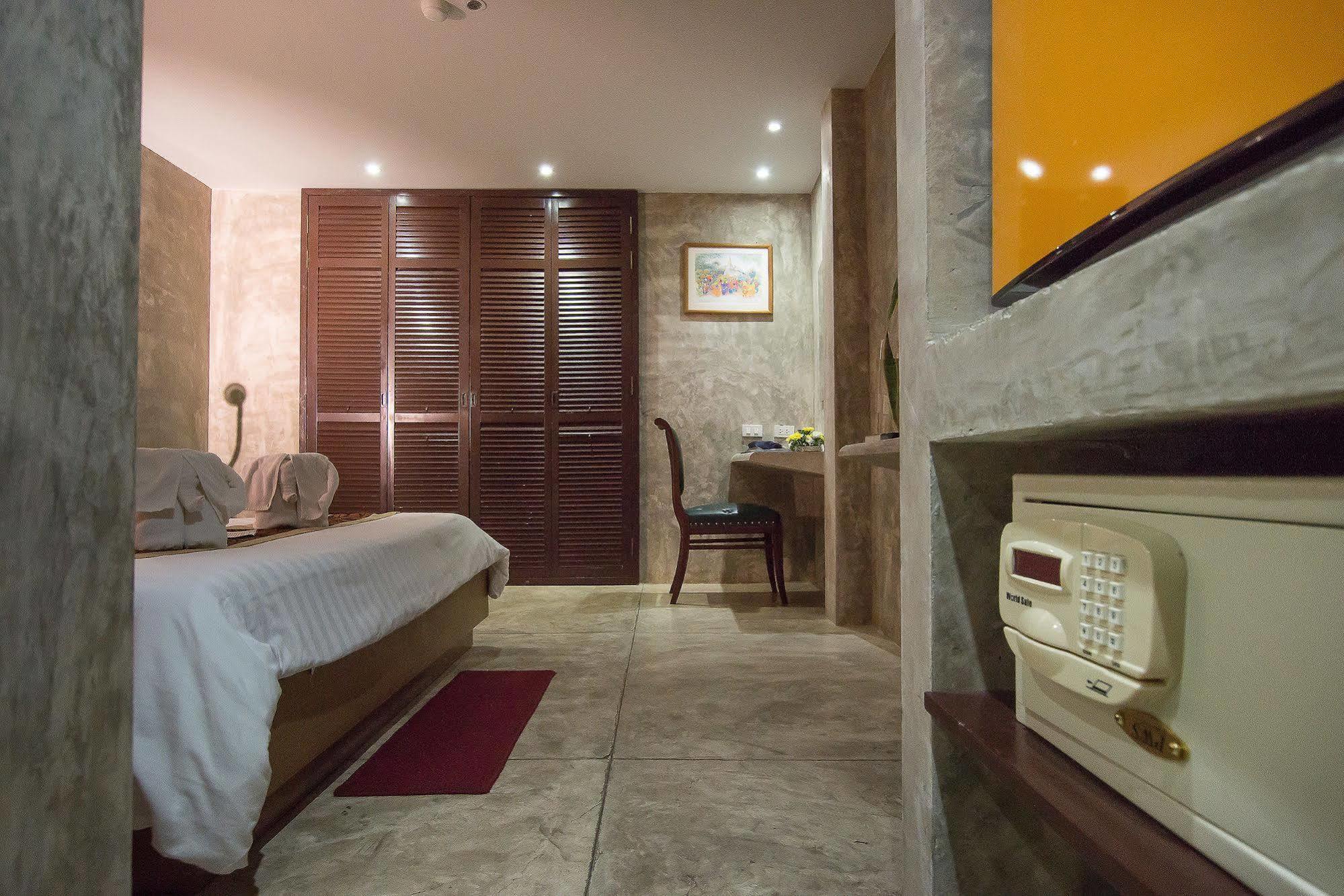 Buddy Boutique Inn Bangkok Exterior photo
